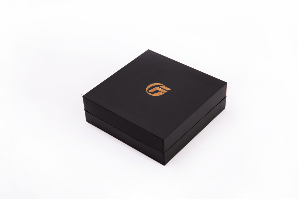 Lift-off Lid packaging