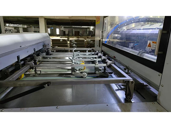 Used Master work die cutting machine
