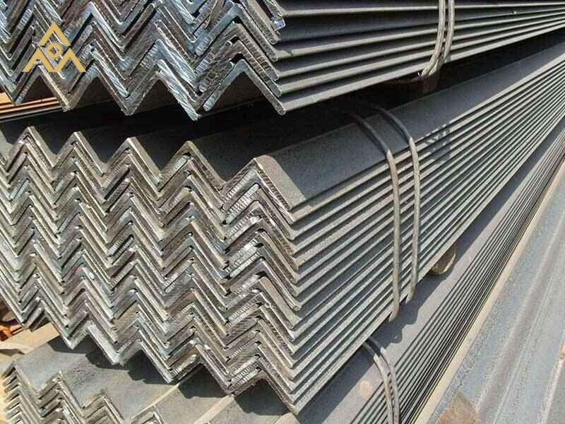 High Quality Wear-ResistantBlack Equilateral Angle Steel for Construction Industry