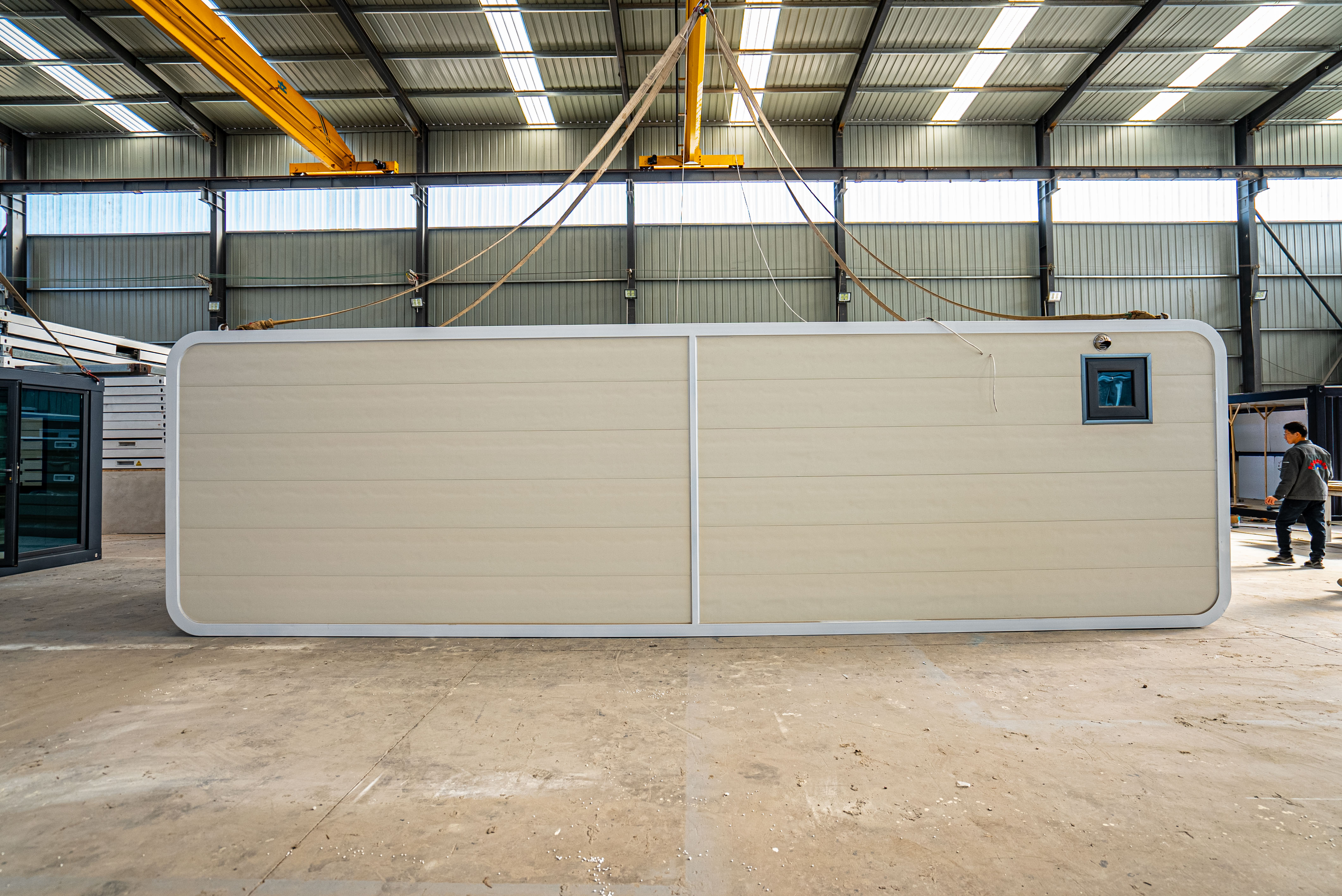 11.5Meters Apple Cabin