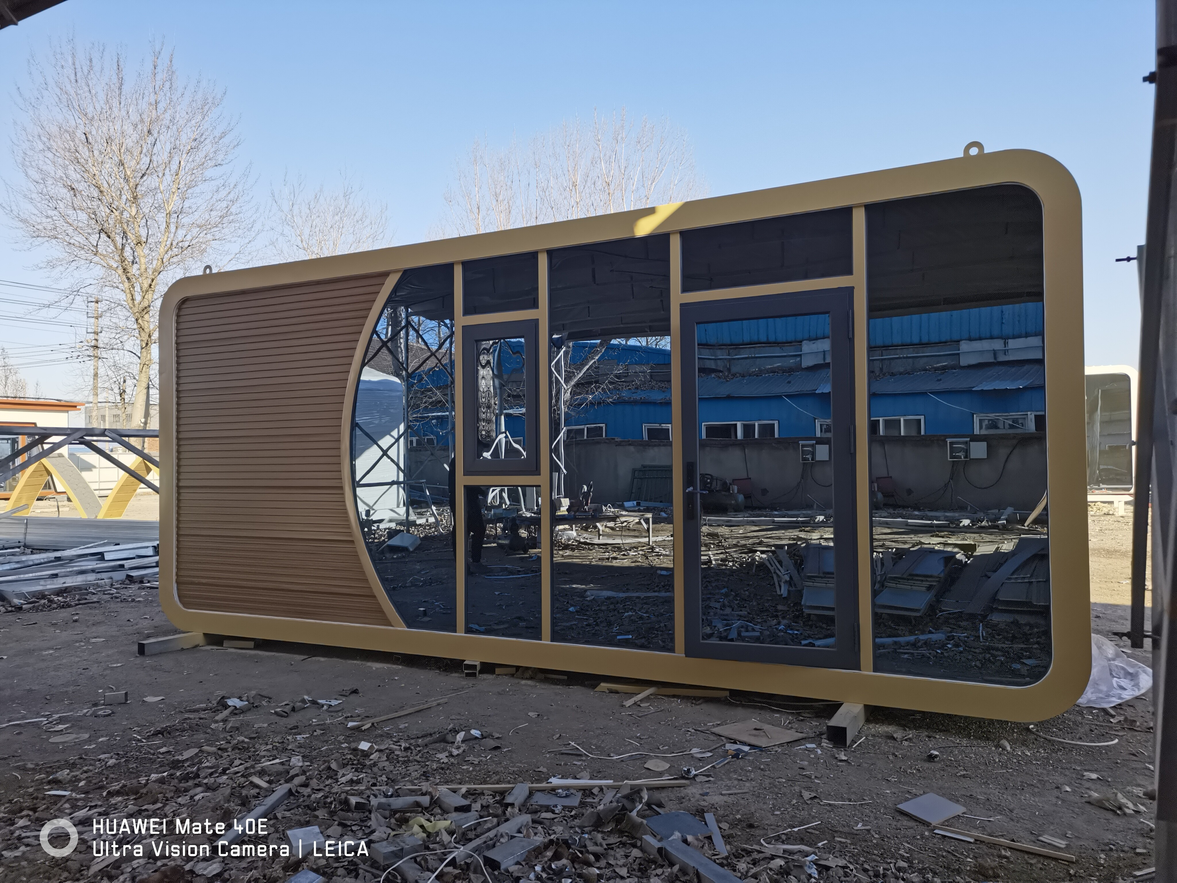 5.8-Meter Apple Capsule House