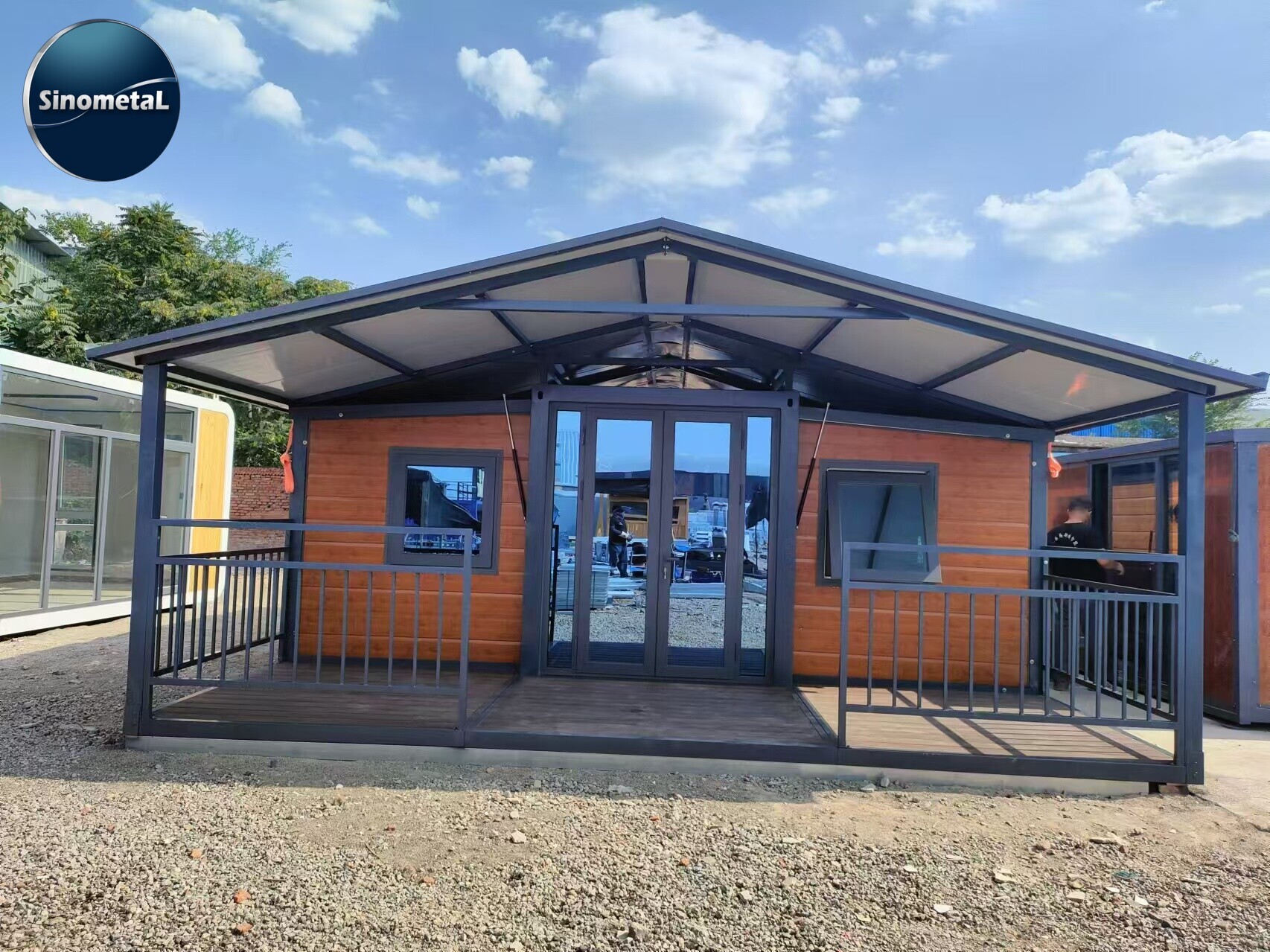 Double-Wing Expansion House: The Future of Portable & Relocatable Living?