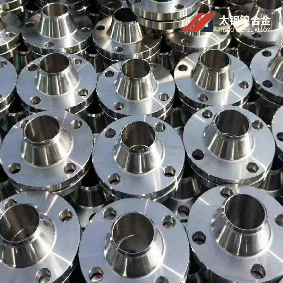 High-temperature nickel alloy flanges