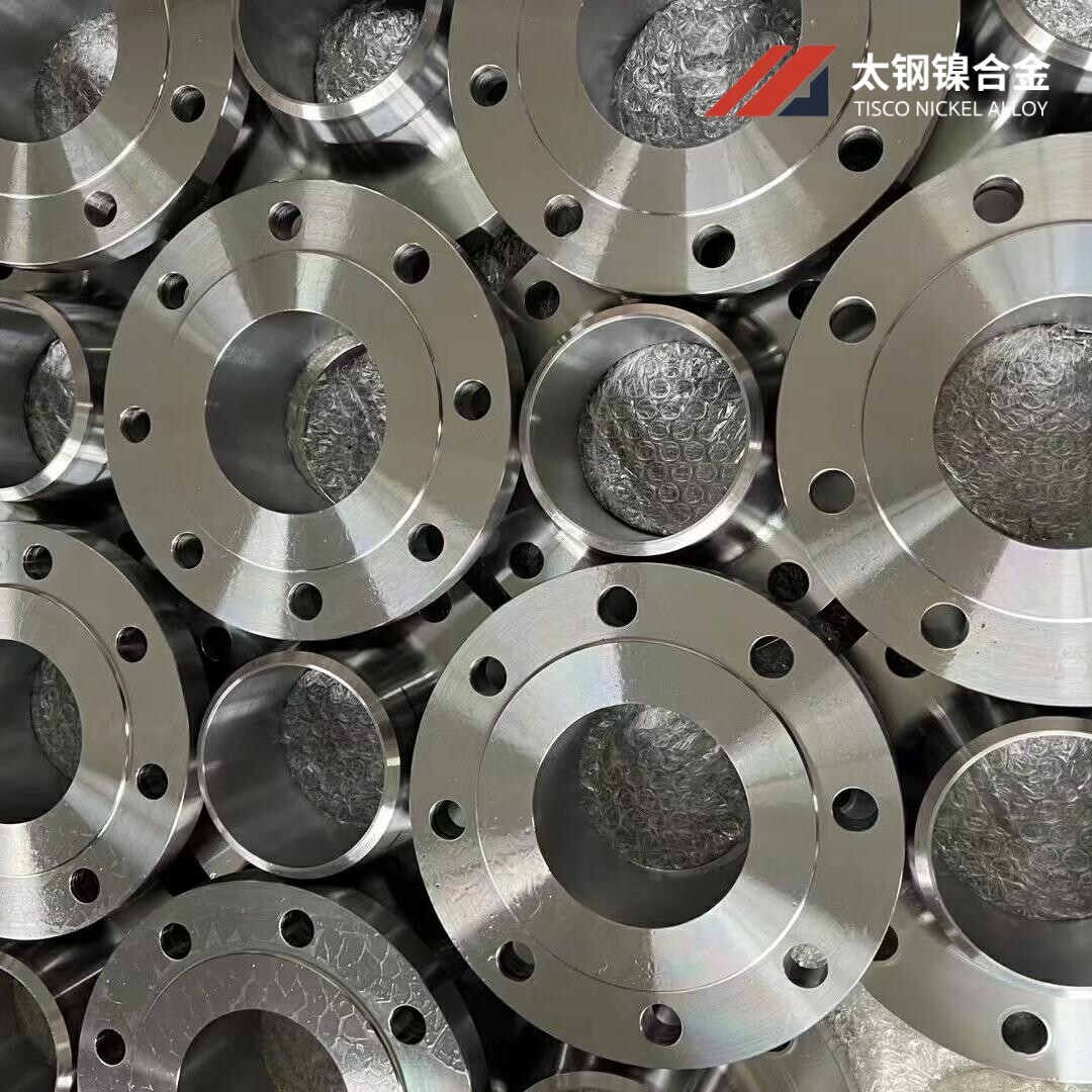 High-temperature nickel alloy flanges