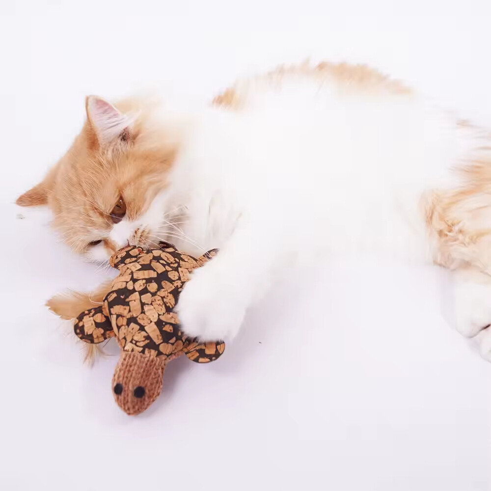 Manufacturer Wholesale Cork Frog Mouse Cat Toy With Feather