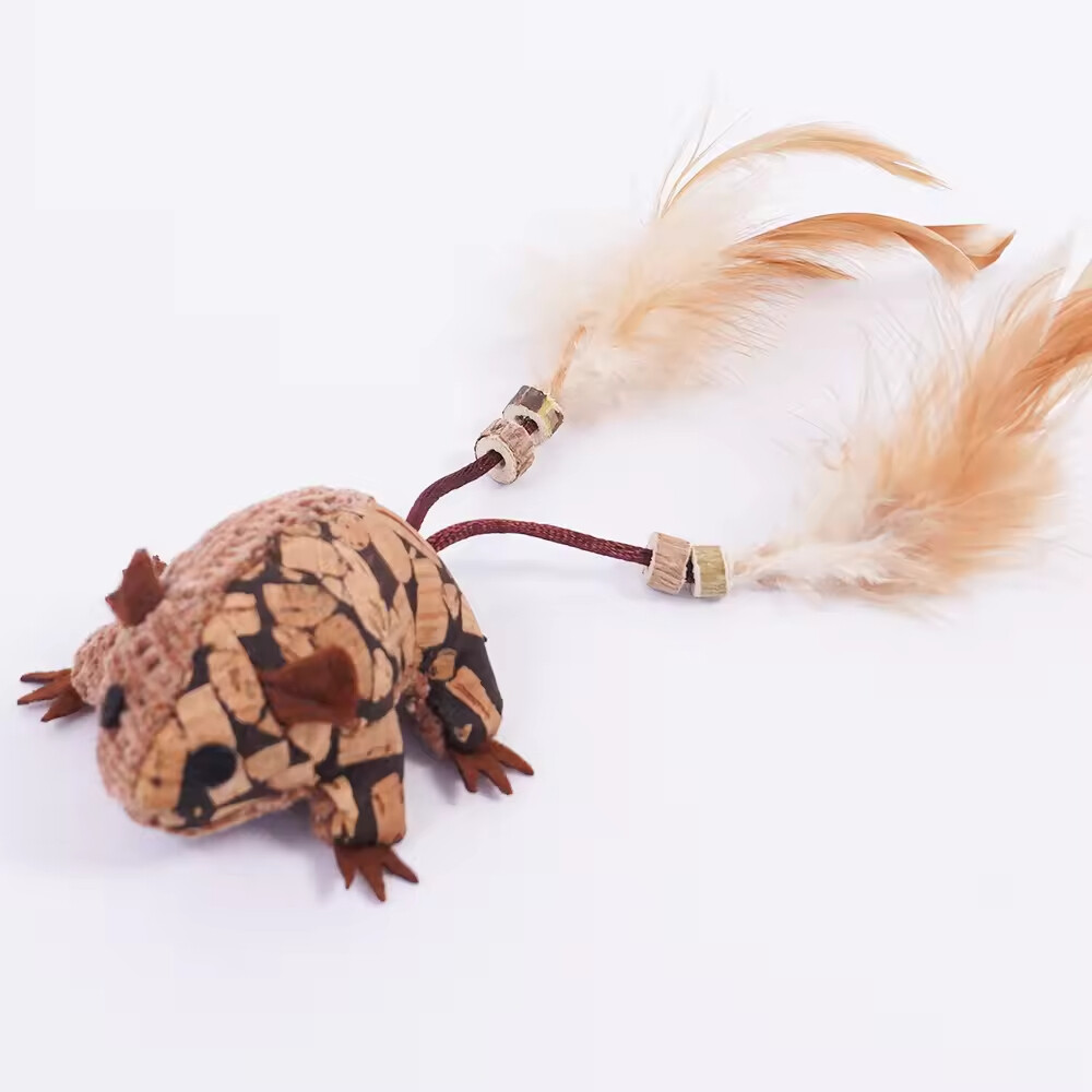 Manufacturer Wholesale Cork Frog Mouse Cat Toy With Feather