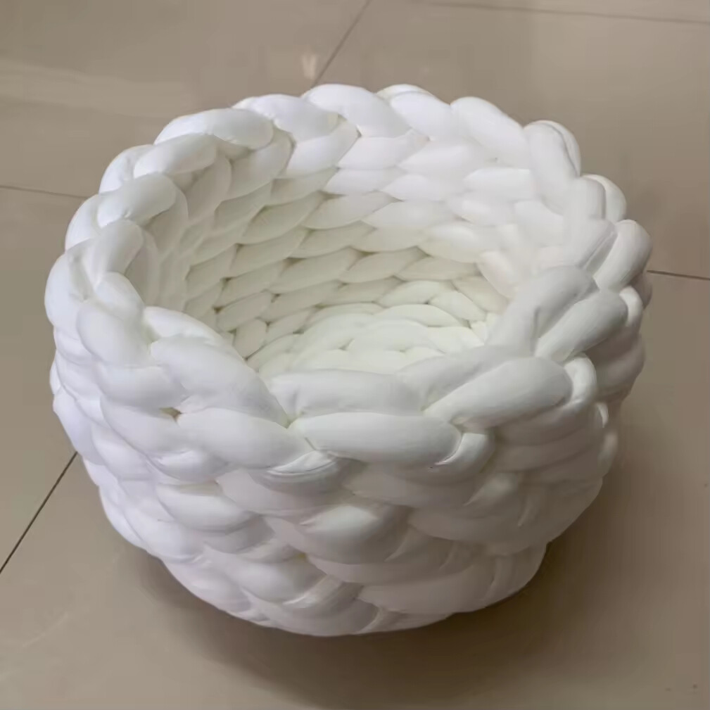 Wholesale Manufacturer Custom Logo Round Pet Product Weaving Small Dog Bed for Cats