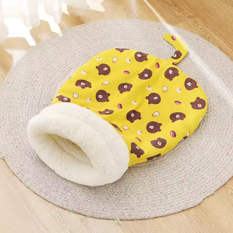 Semi-Closed Warm Short Plush Cat Sleeping Bag