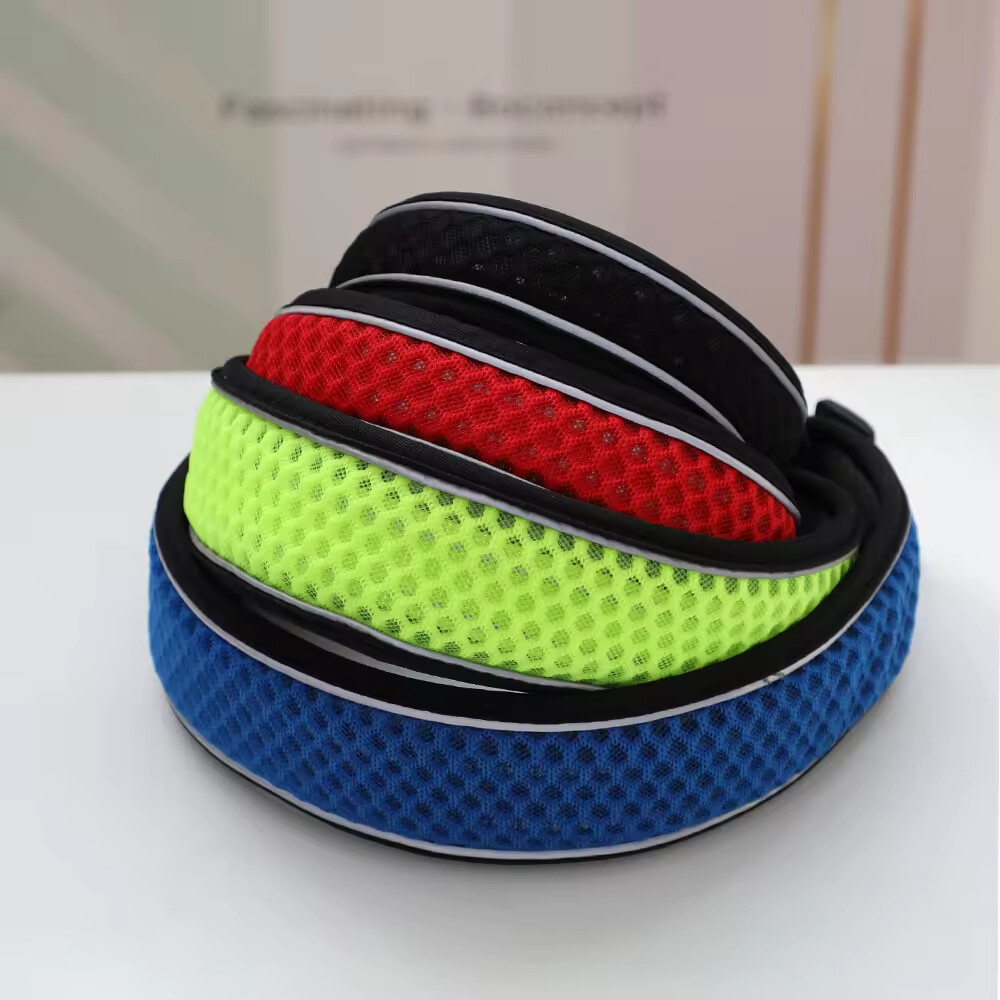 Breathable Dog Collar with Reflective Light Strip