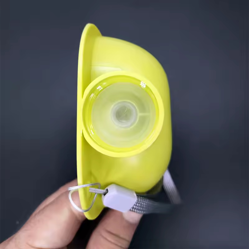 Outdoor Portable Dog Water Bottle Dispenser Tool