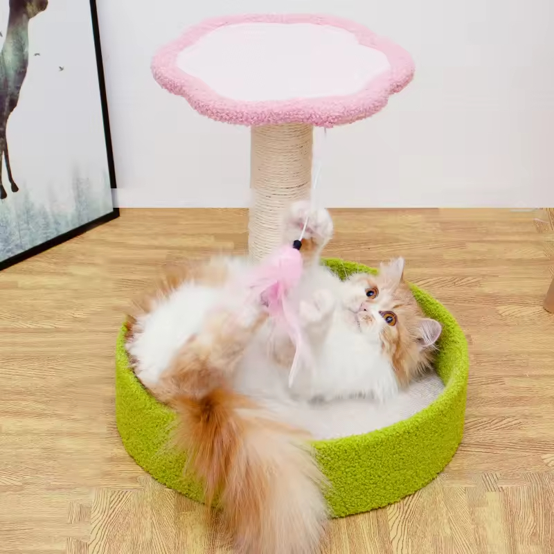 Sisal Flower Cat Scratcher With Rattan Mat