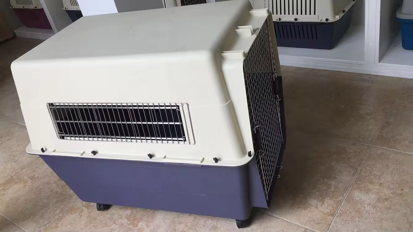 New Pet Air Cage Dog Plastic Transport Box