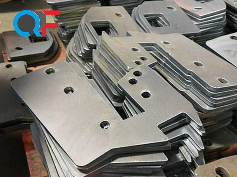 Штамповка латунных механических запасных частей