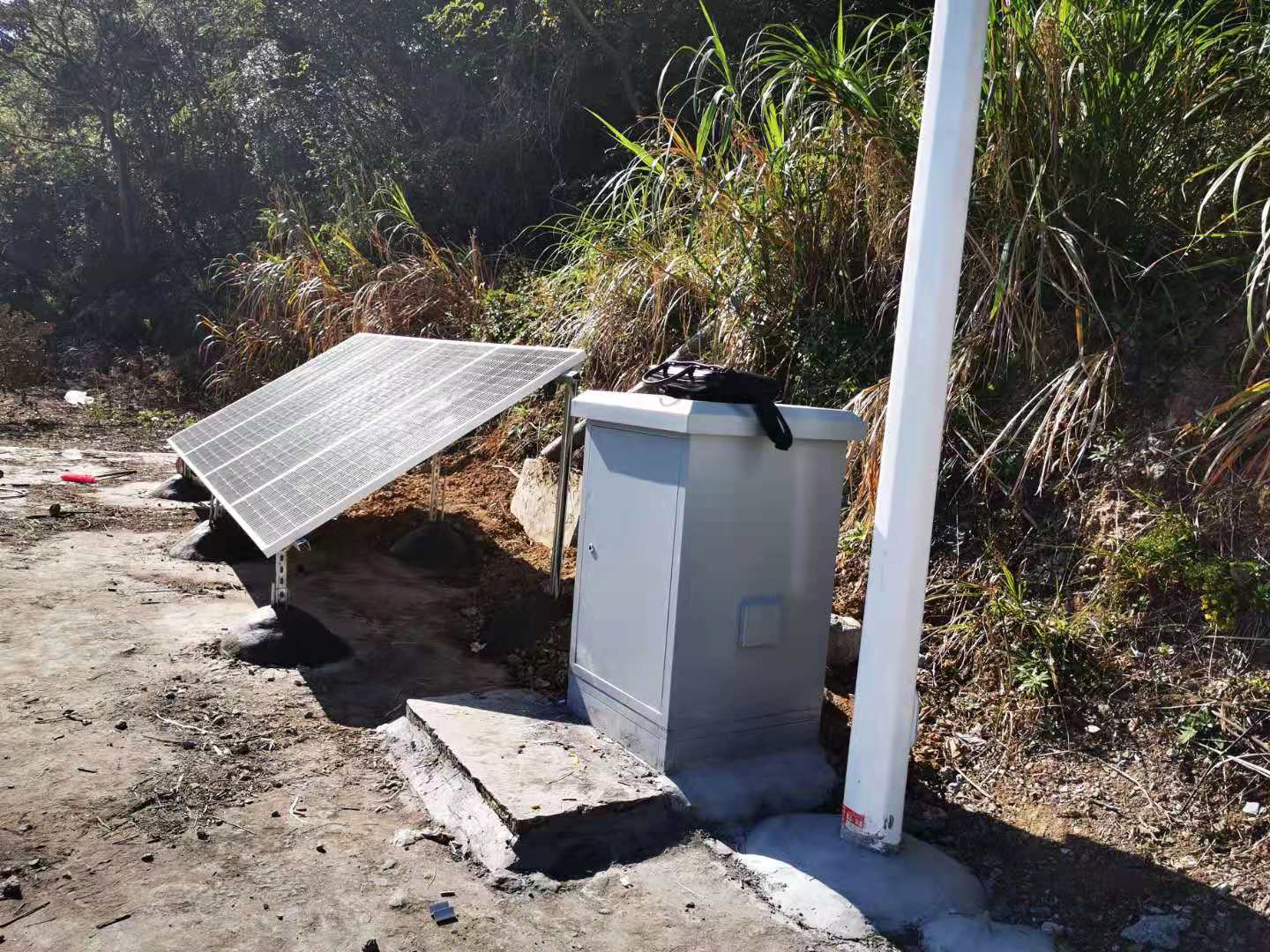 Selection guide for solar power supply system for geological disasters: one article to solve it