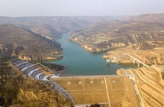 Reservoir solar power supply system.png