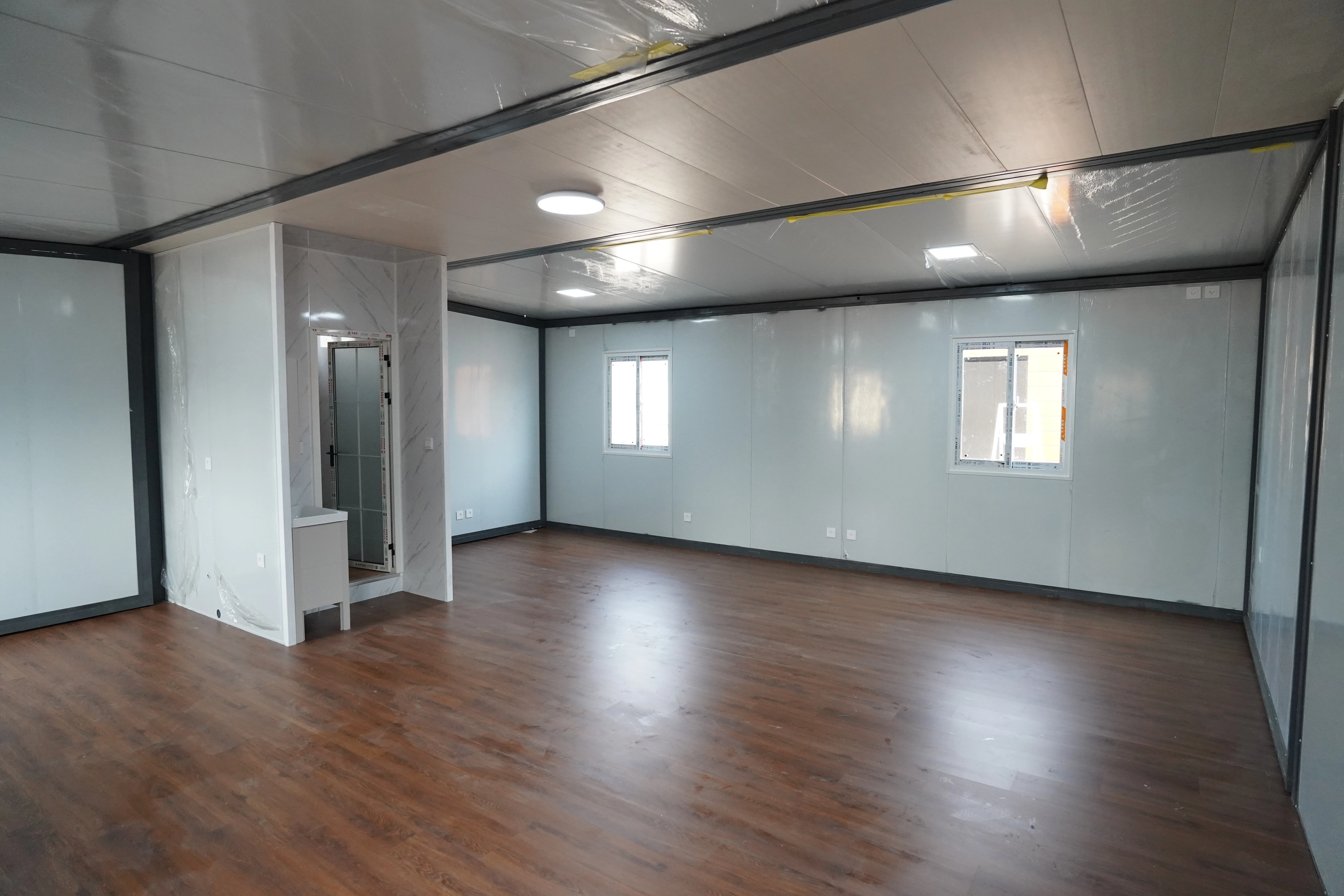 Nhà container mở rộng 40 ft hai cánh có thể gập lại