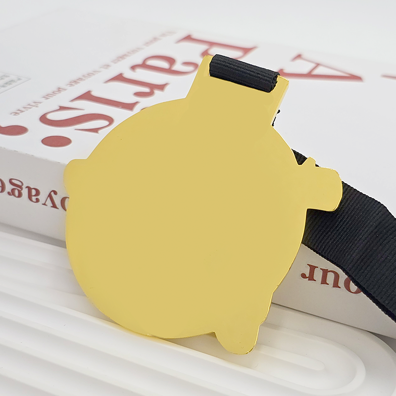 Medalla de poder con relieve tridimensional chapado en oro, medalla de metal resistente europea, medalla de honor conmemorativa personalizada en oro