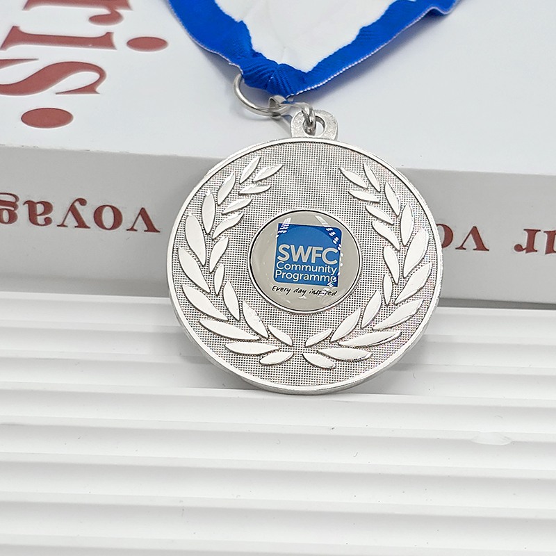 Medalla conmemorativa del proyecto comunitario Silver Wheat Ear Relief, medalla coleccionable metálica para eventos benéficos