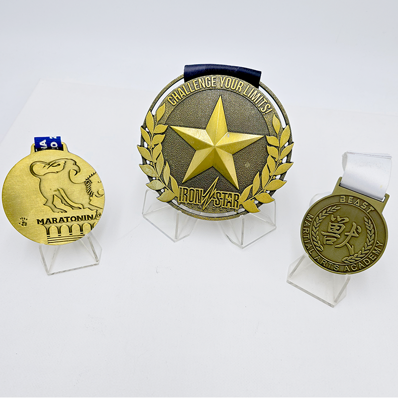 Medalla de Metal Dorado Vintage Conmemorativa de Eventos con Relieve de Animales, Pentagrama y Caracteres Chinos, Colección Deportiva Decorativa