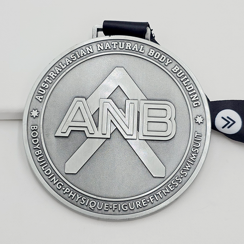 Conjunto de medallas metálicas para competiciones de fitness y culturismo, conmemorativas de competiciones mundiales de fitness/culturismo natural de Australia-Asia y otras competiciones, con relieve del globo terráqueo/marca, conjunto coleccionable de competiciones profesionales.