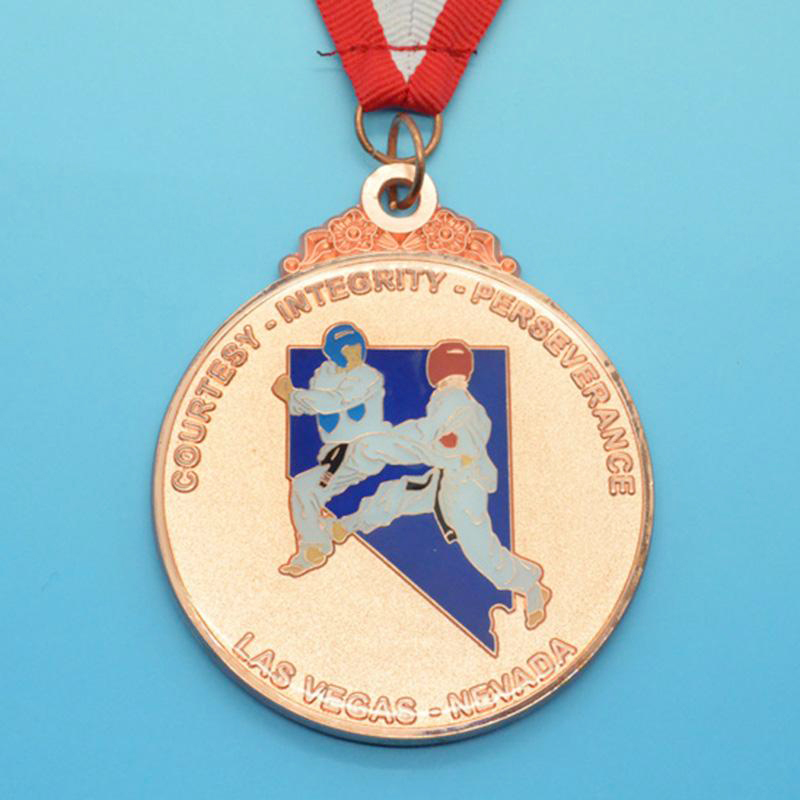 Medalla de bronce con esmalte en relieve tridimensional de figuras de la competición de Taekwondo de Las Vegas Nevada, un colgante conmemorativo que simboliza el espíritu deportivo.
