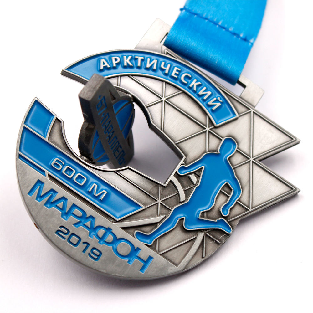 Medallas de metal personalizadas impresas con UV, premios deportivos personalizados de estilo tradicional y regalos corporativos para carnavales con cordones.