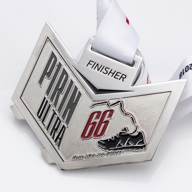 Medallas personalizadas, medallas para competiciones por equipos, piezas de rompecabezas de forma irregular, medallas de combinación metálica y ensamblaje, insignias conmemorativas.