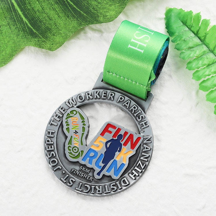 Medalla Personalizada de Carrera Divertida de 5K Hueca, Medalla Antigua de Plata de Aleación de Zinc para Carrera Divertida