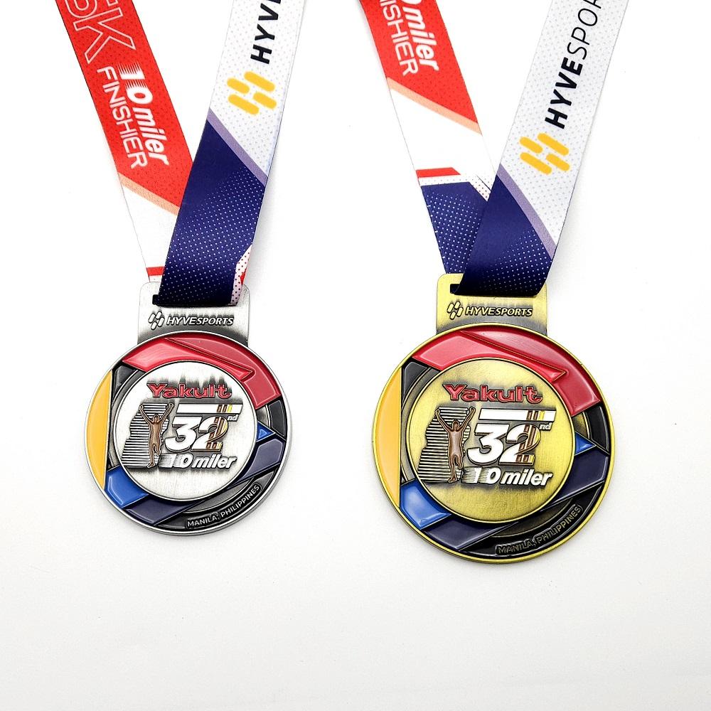 Medallas deportivas de taekwondo doradas personalizadas al por mayor con cinta, medallas de metal