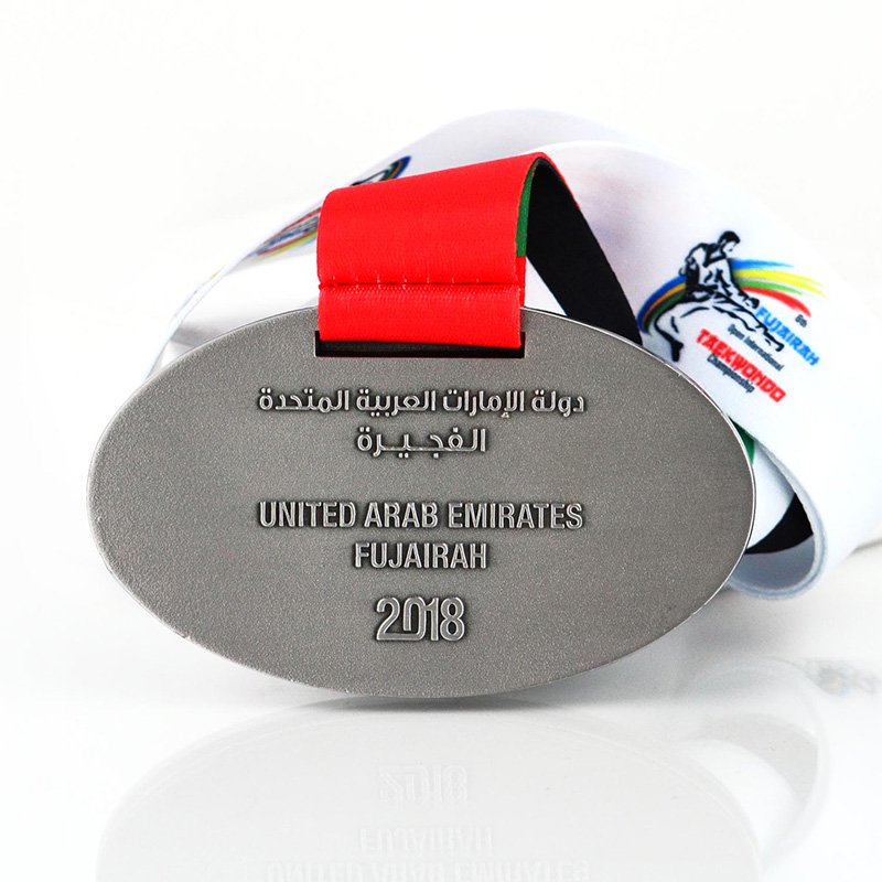 Medalla calada del Campeonato de Lucha Libre, insignia conmemorativa en relieve doble de lucha libre, plata antigua y esmalte azul