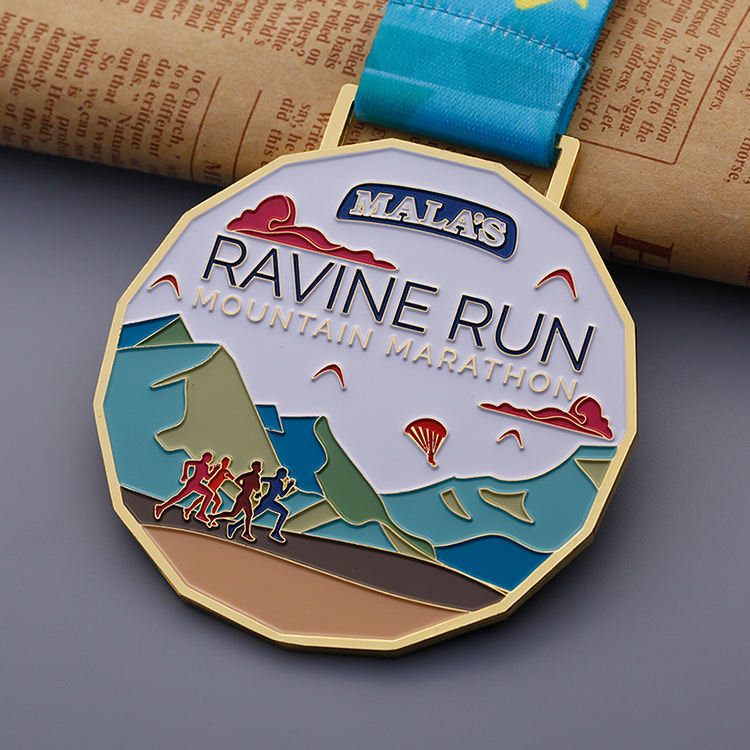 Nueva medalla deportiva personalizada de diseño nuevo, linda, para correr, bricolaje y premio