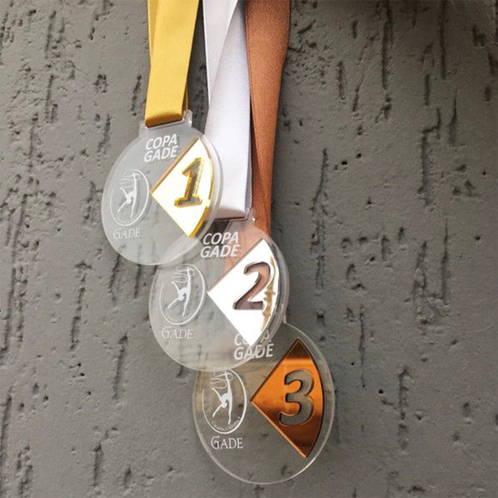 Medalla calada para levantamiento de pesas, insignia conmemorativa de competición en forma de barra con acrílico dorado