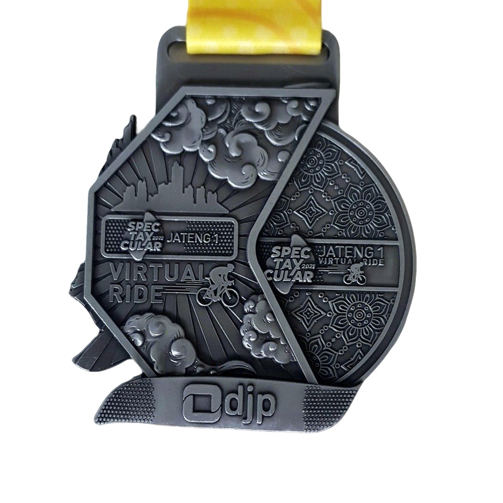 Medallas de carrera ciclista personalizadas, placas metálicas retro con temática de puerto en plata.