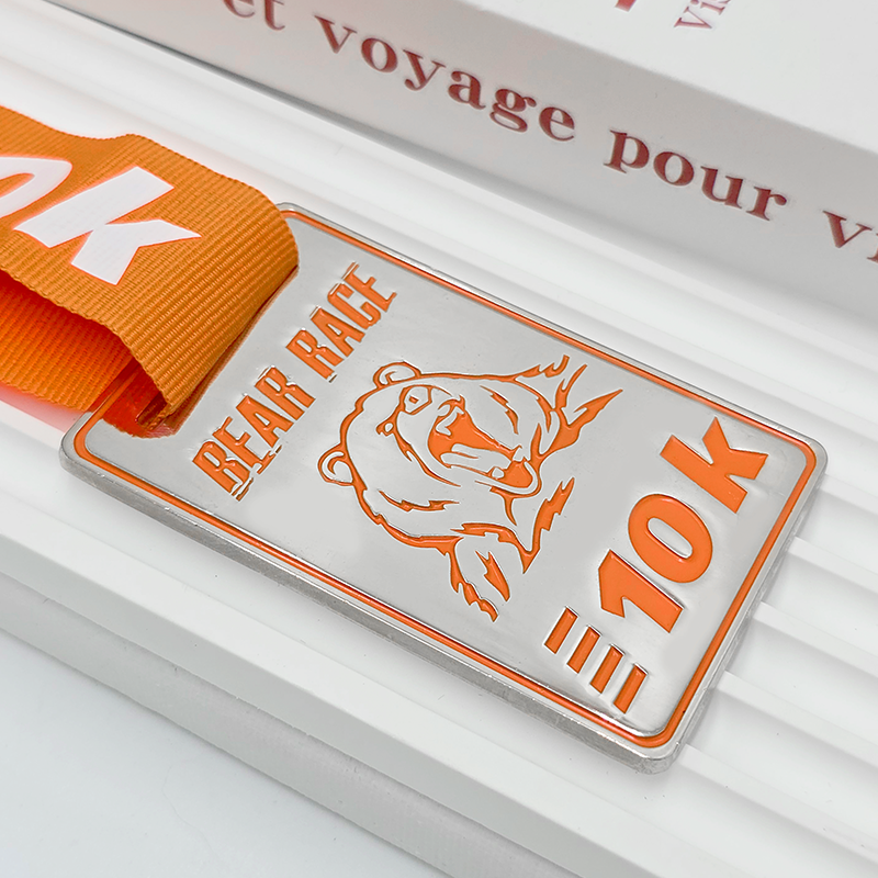 Australisches Sportmedaillenset, darunter Gedenkmedaillen für Leichtathletik, Bowling, Kajakfahren usw. mit Karten und Känguru-Reliefs. Ein Sammlerstück-Set mit Medaillen australischer Sportveranstaltungen.