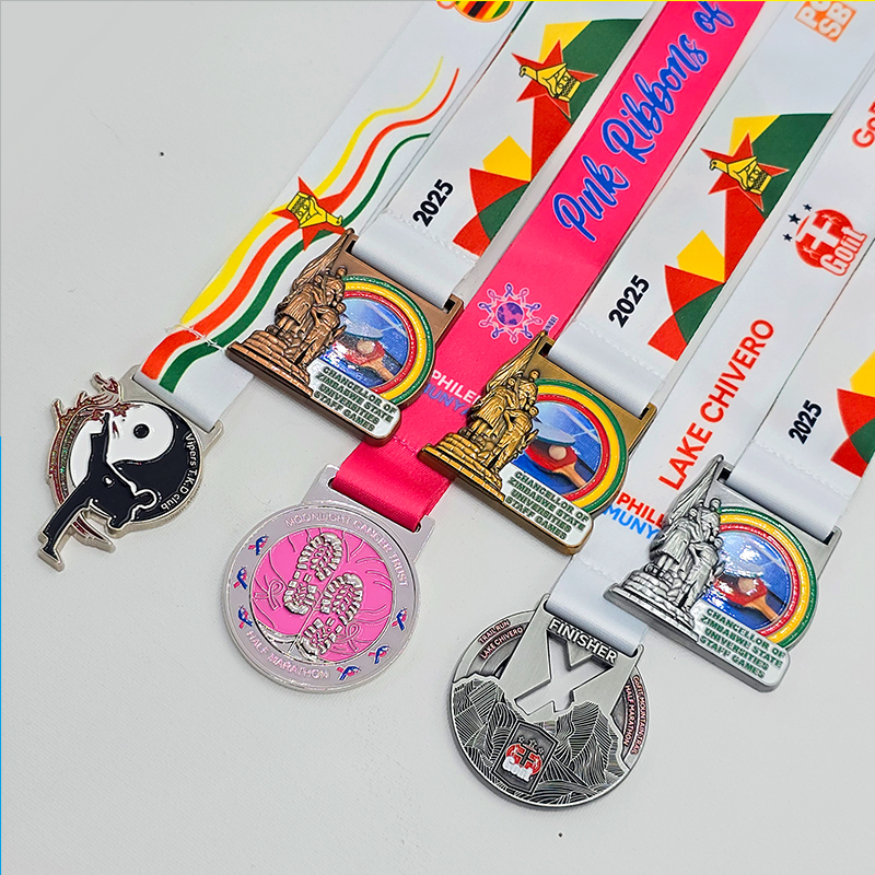 Simbabwe Multi-Themen-Metallmedaillenset: Pink Ribbon Charity Run / Tai Chi Run / Unabhängigkeitstag-Gedenkfeier usw.; Statue / Yin-Yang-Relief; Afrikanisches Rennsport-Sammlerstück-Set.