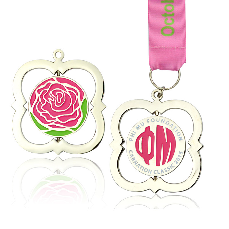 Stiftung Carnation Classic Race Medaille, Silberne Durchbrochene Rose Emaille Gedenkabzeichen, Frauen-Wohltätigkeitsveranstaltung Sammleranhänger