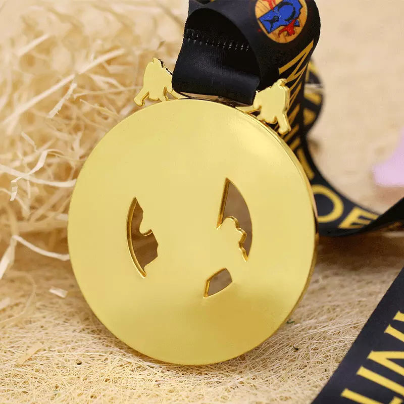 Maßgeschneiderte Medaillen für Ringen, Judo, Kung Fu, Karate und Taekwondo; vergoldete 3D-Epoxid-Medaillen.