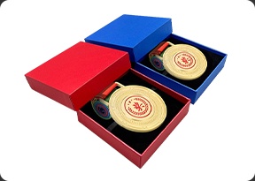 Geschenkbox mit oberem und unterem Deckel