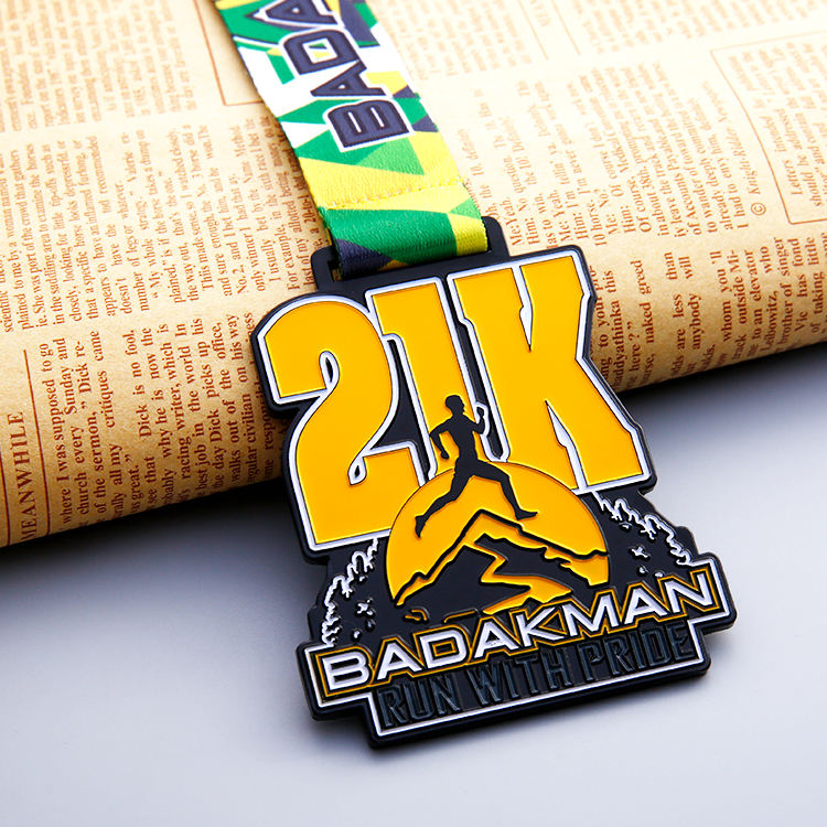 Maßgeschneiderte 21k Gold Badakman Medaille Souvenir Sportmedaille Band