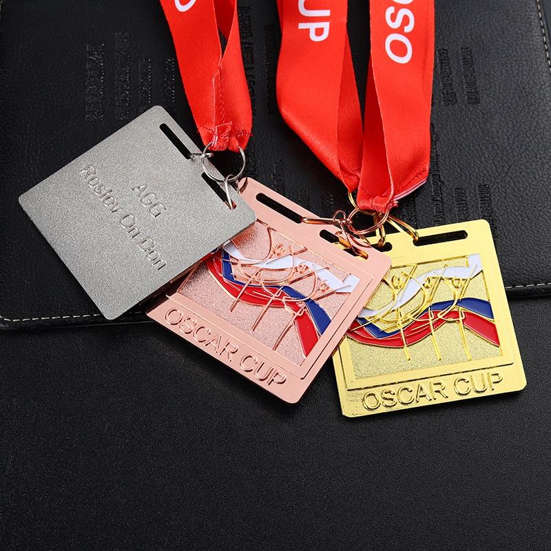 Maßgefertigte Tanzsportmedaillen in Gold, Silber, Bronze und Emaille.