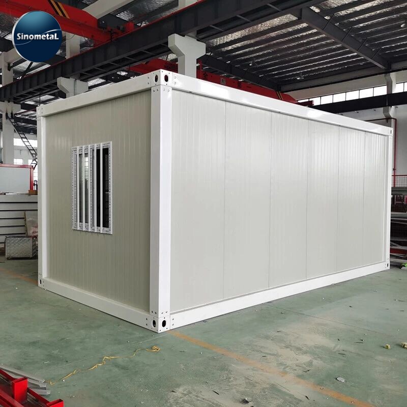 Nhà container di động nhỏ gọn 20 feet, có thể tháo rời và di chuyển, phù hợp cho văn phòng di động và sử dụng ngoài trời.