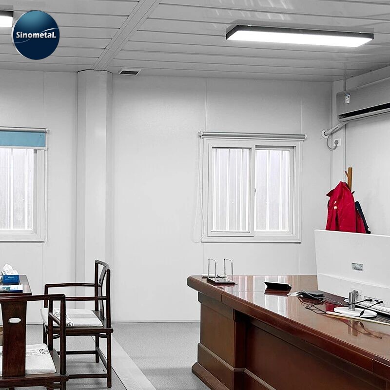 Nhà container di động nhỏ gọn 20 feet, có thể tháo rời và di chuyển, phù hợp cho văn phòng di động và sử dụng ngoài trời.