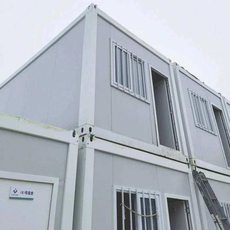 Nhà container di động nhỏ gọn 20 feet, có thể tháo rời và di chuyển, phù hợp cho văn phòng di động và sử dụng ngoài trời.