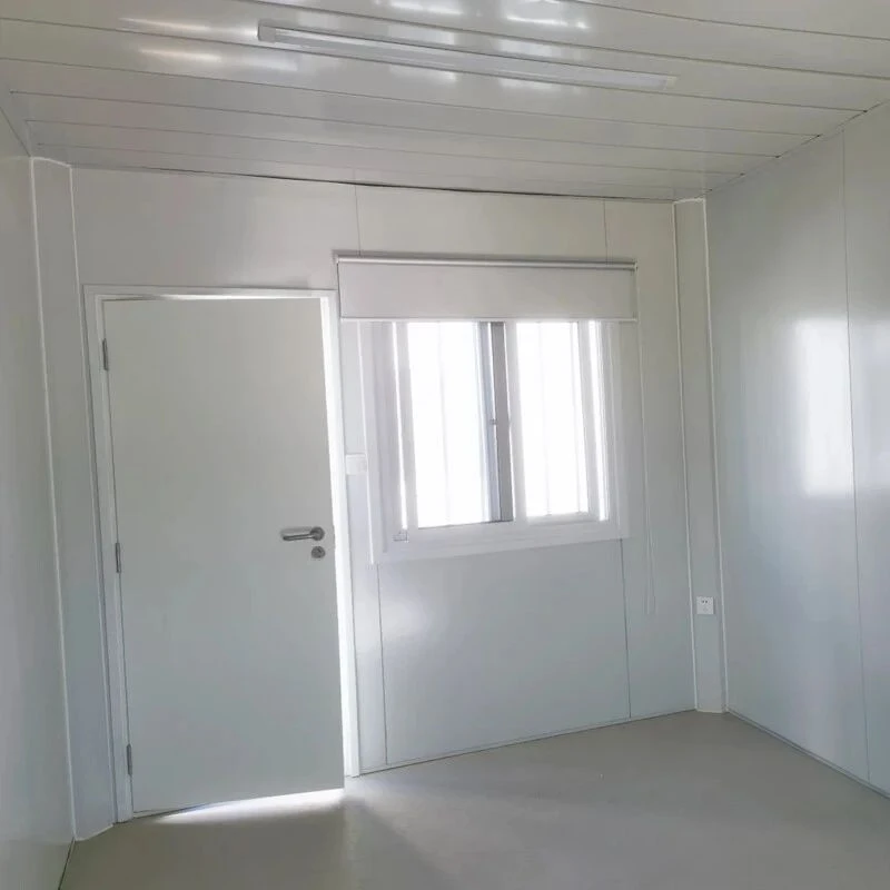 Nhà container di động nhỏ gọn 20 feet, có thể tháo rời và di chuyển, phù hợp cho văn phòng di động và sử dụng ngoài trời.