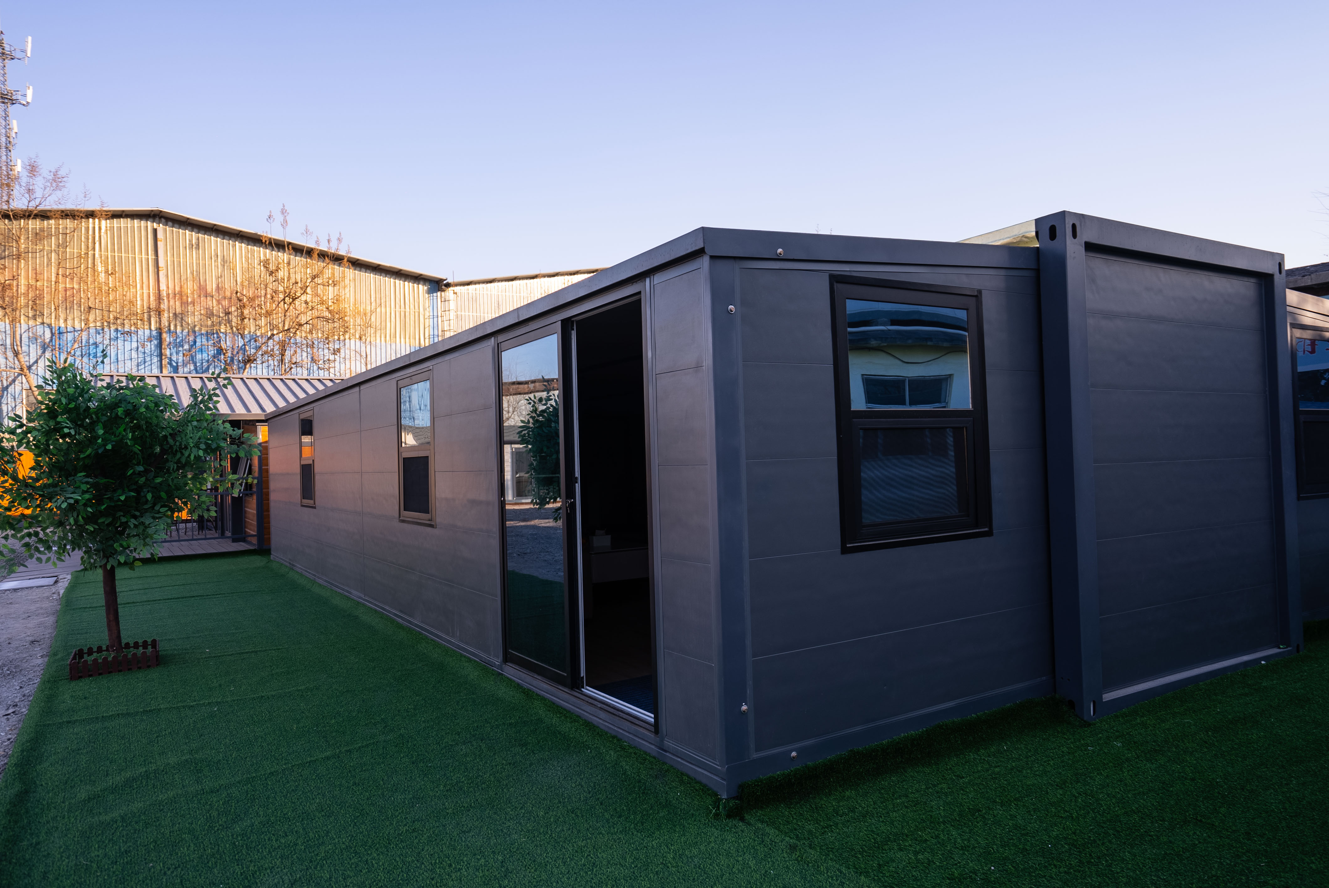 Phòng Mở Rộng 40FT Hai Cánh