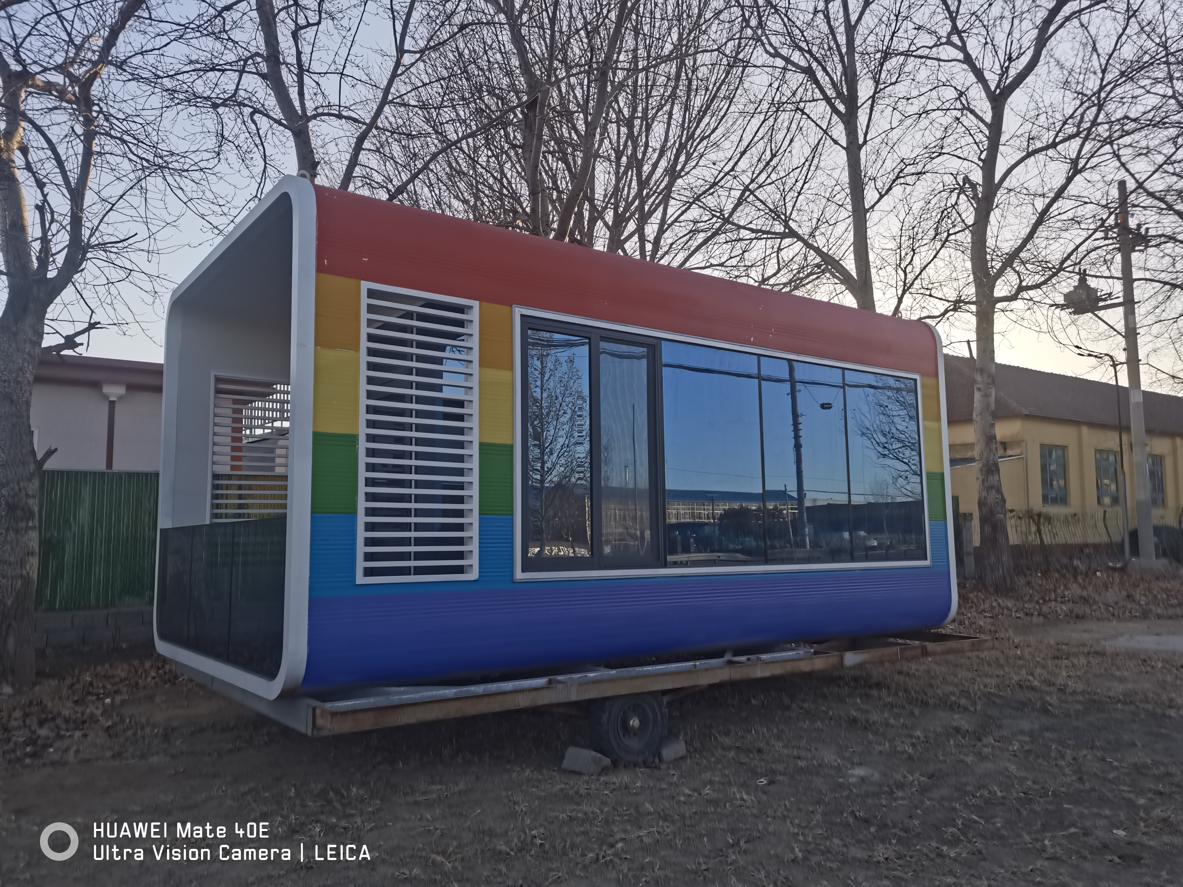 Casa Cápsula de Manzana de 5.8 Metros