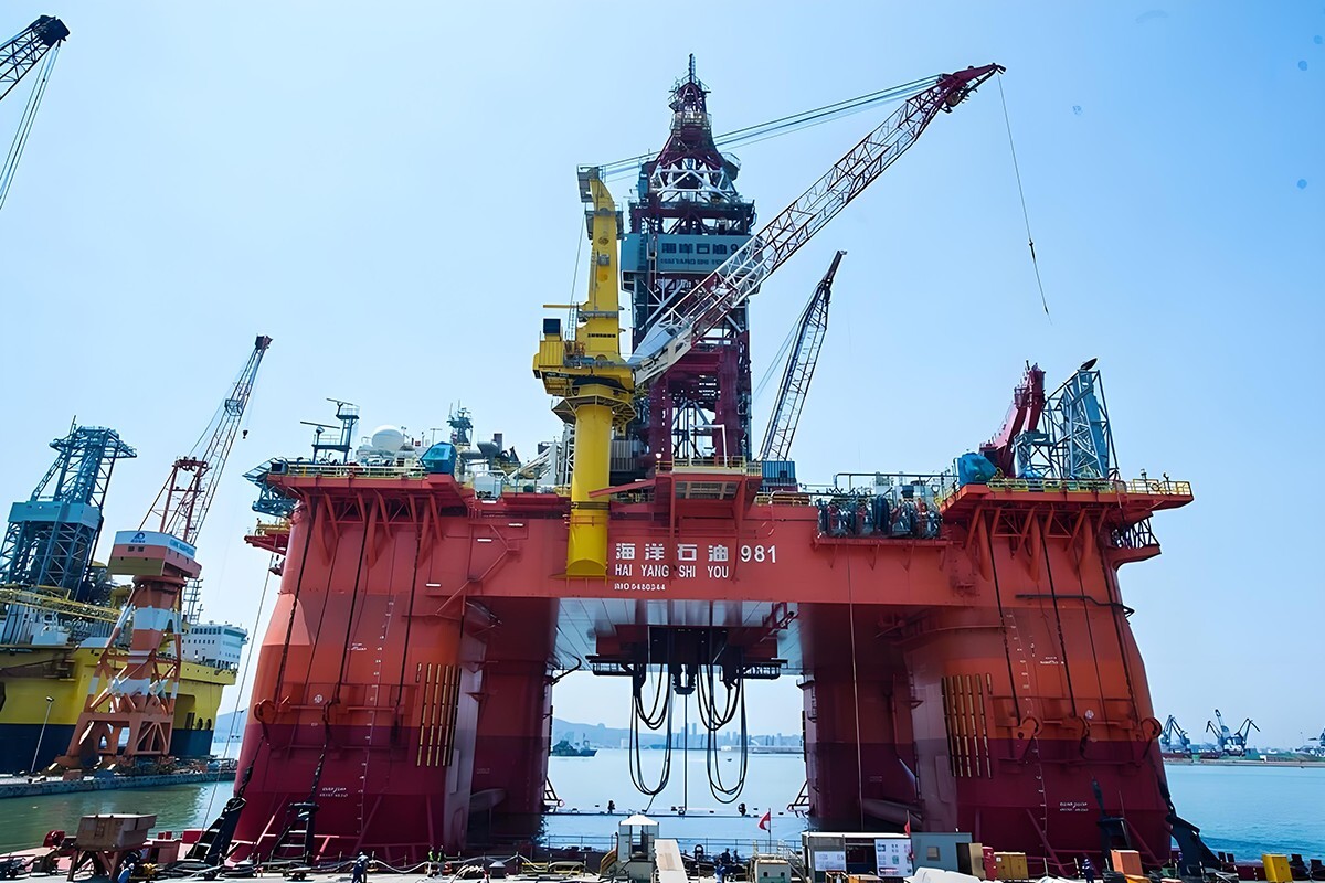 What is a Offshore Container ?