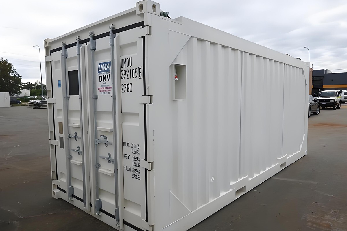 What is a DNV reefer container?