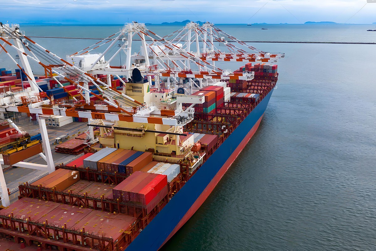 Benefits of Using DNV 2.7-1 Containers in Offshore Operations