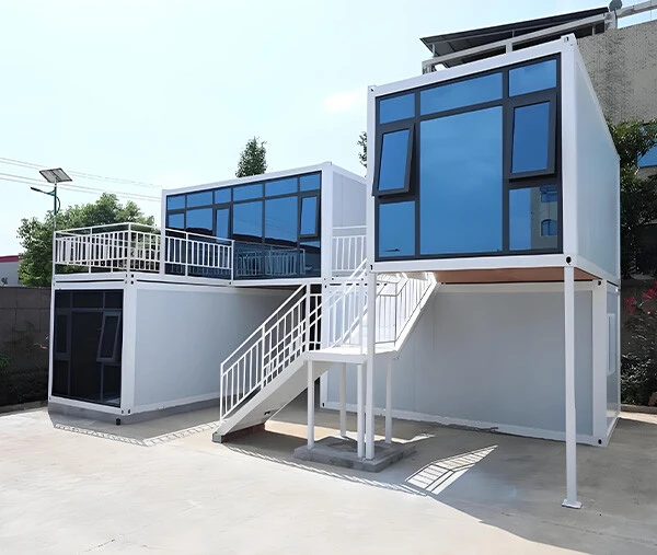 Expandable container house